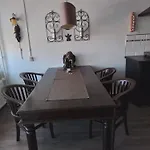 D'n Engel לינה וארוחת בוקר 4*