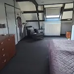 D'n Engel Bed and Breakfast 4*